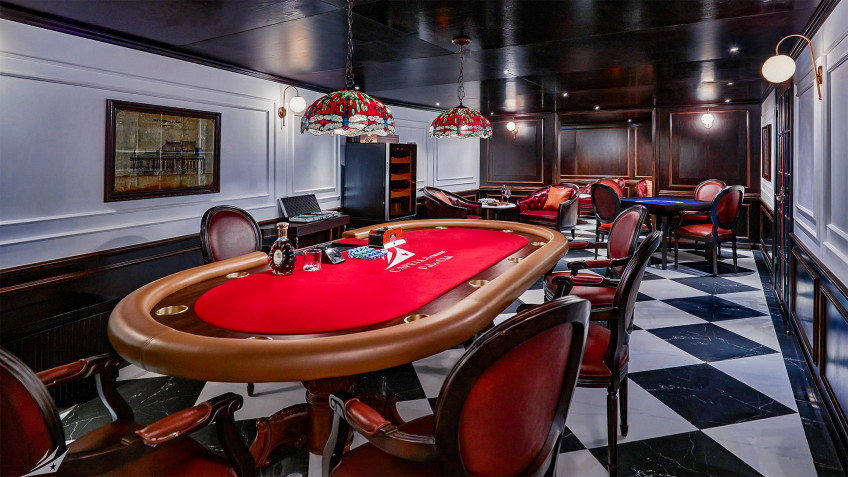 cigar-&-poker-room-6420fbf92bcd2