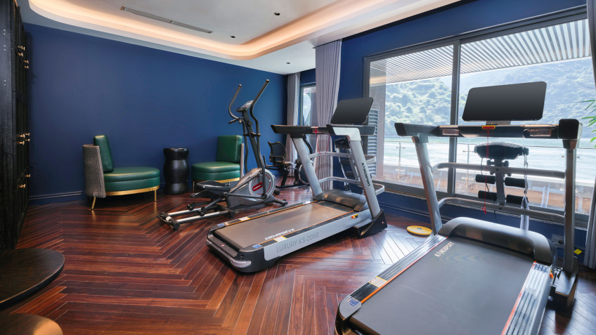 indoor-gym-for-exercising-640feebf93216