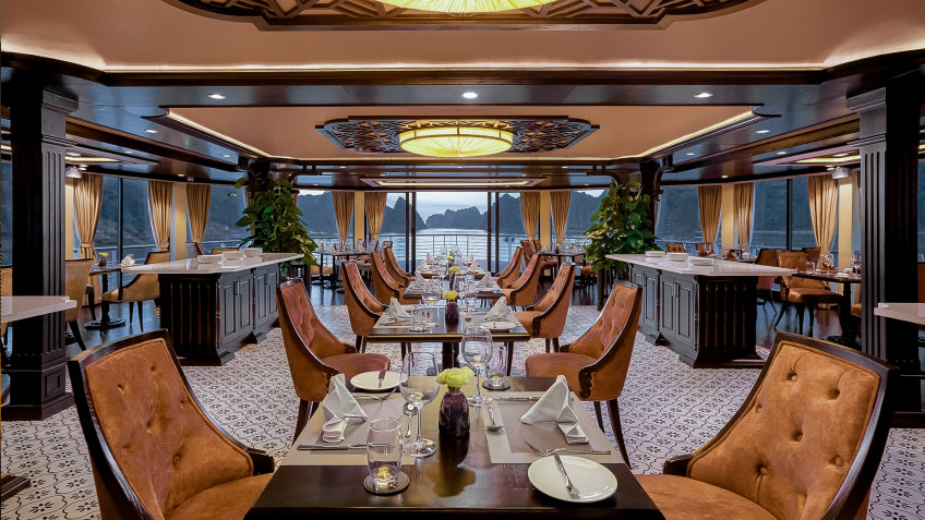 restaurant-642106a6e5597